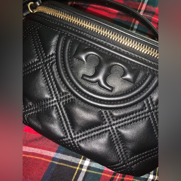 Tory Burch Fleming Soft Belt Bag - Picture 2 of 7